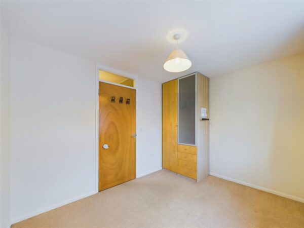 Barnsdale Close, Loughborough, LE11 5AN