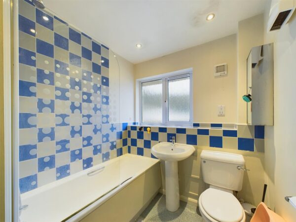 Barnsdale Close, Loughborough, LE11 5AN