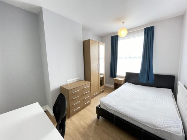 Cumberland Road, Loughborough - INC BILLS OPTION