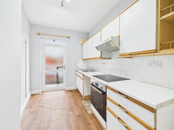 Charnwood Road, Shepshed, LE12 9QE