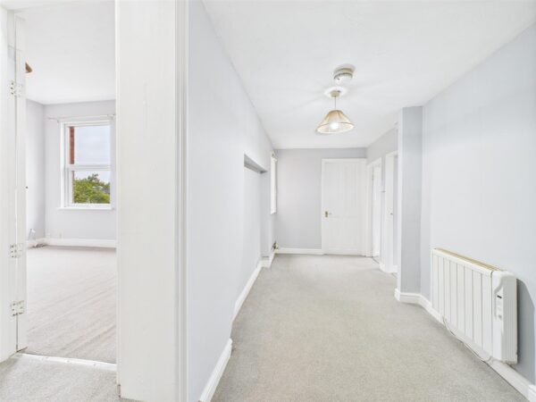 Charnwood Road, Shepshed, LE12 9QE