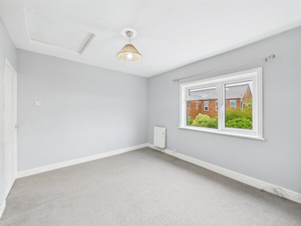 Charnwood Road, Shepshed, LE12 9QE