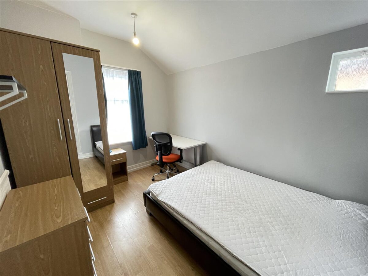 Cumberland Road, Loughborough - INC BILLS OPTION