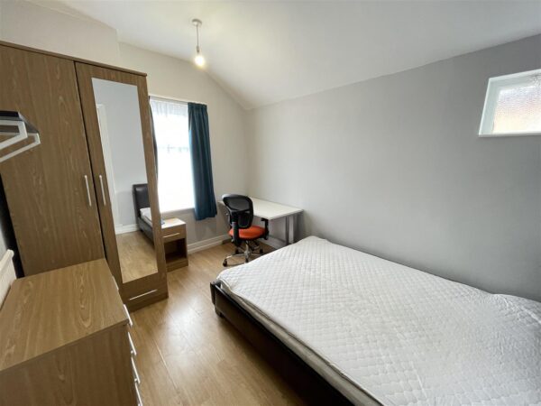 Cumberland Road, Loughborough - INC BILLS OPTION