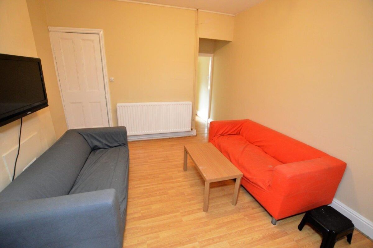 Cumberland Road, Loughborough - INC BILLS OPTION