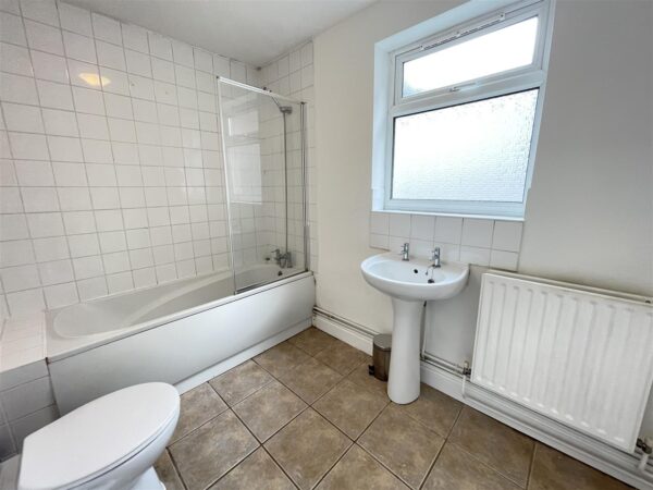 Cumberland Road, Loughborough - INC BILLS OPTION