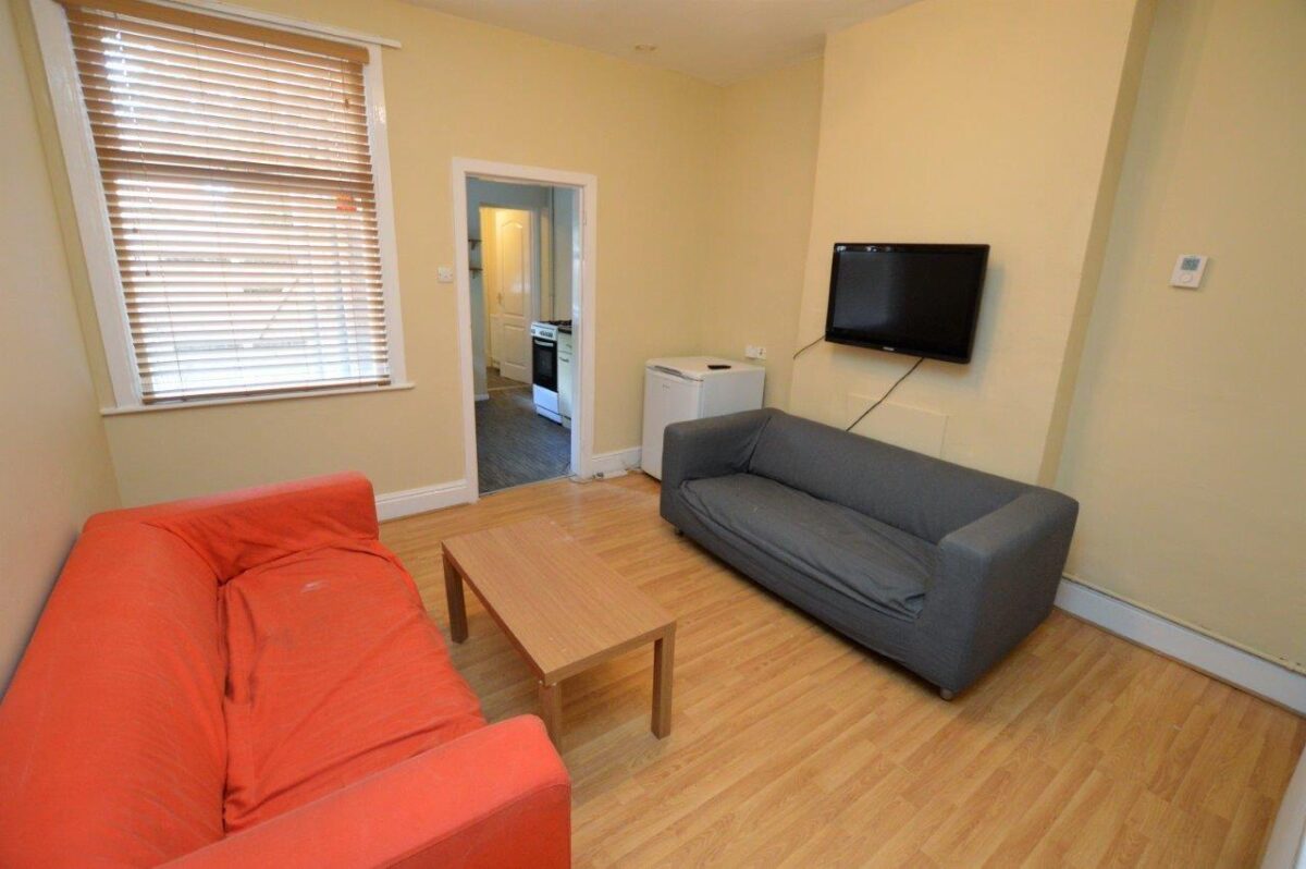 Cumberland Road, Loughborough - INC BILLS OPTION