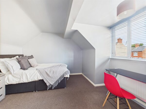 Derby Road, Loughborough - INC BILLS OPTION