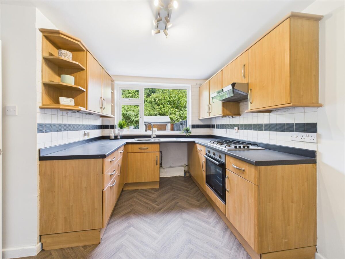 Stirling Avenue, Loughborough, LE11 4LJ