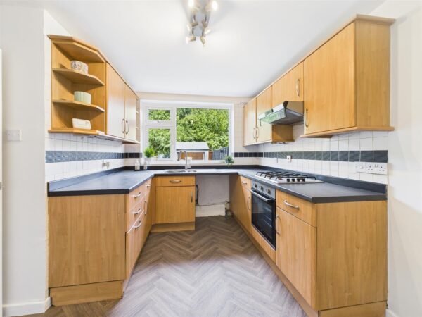 Stirling Avenue, Loughborough, LE11 4LJ