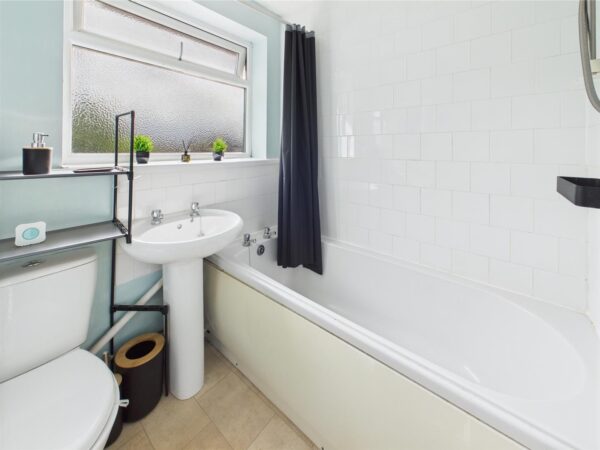 Redmires Close, Loughborough, LE11 4EP