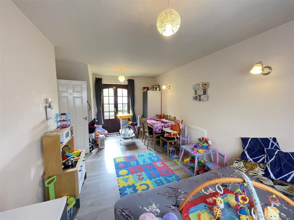Bridgeside Cottages, Loughborough, LE11 1PZ