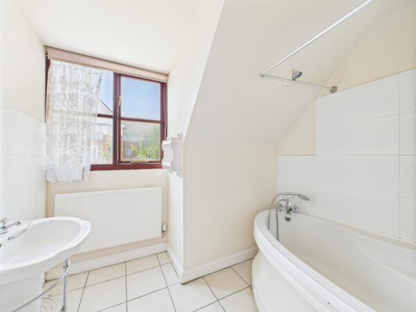 Bridgeside Cottages, Loughborough, LE11 1PZ