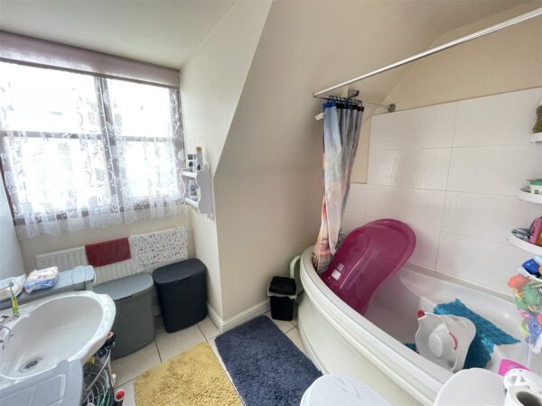 Bridgeside Cottages, Loughborough, LE11 1PZ