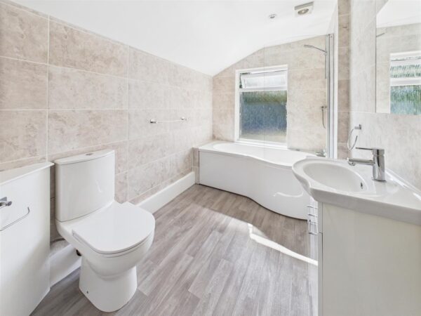 Rosebery Street, Loughborough, LE11 5DX