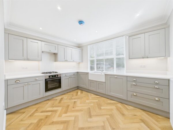 Maplewell Road, Woodhouse Eaves, LE12 8QY