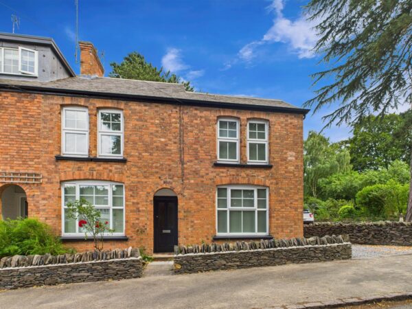 Maplewell Road, Woodhouse Eaves, LE12 8QY