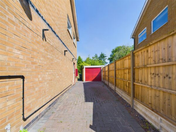 Rydal Avenue, Loughborough, LE11 3RX
