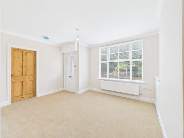 Maplewell Road, Woodhouse Eaves, LE12 8QY