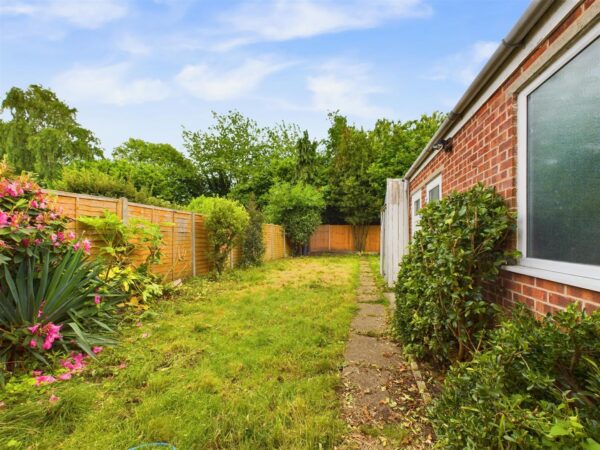 Lansdowne Drive, Loughborough, LE11 2BX