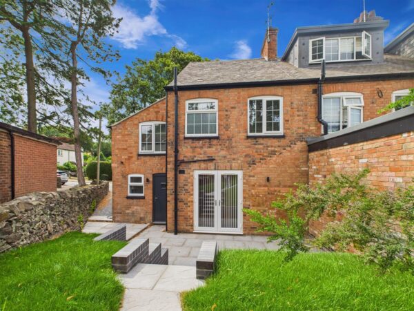 Maplewell Road, Woodhouse Eaves, LE12 8QY