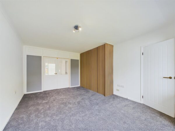 Lansdowne Drive, Loughborough, LE11 2BX