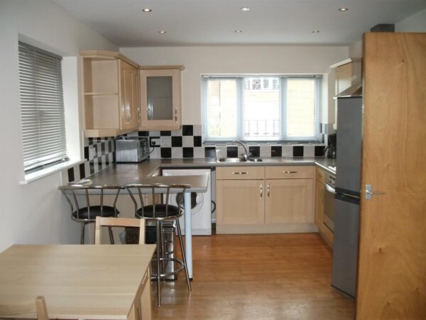 Barnsdale Close, Loughborough, LE11 5AN