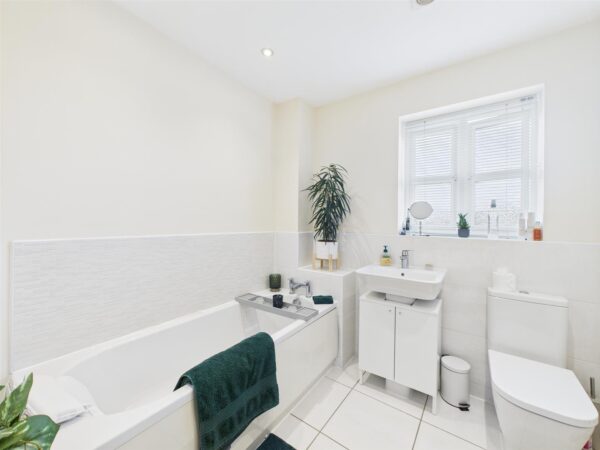 King Crescent South, Loughborough, LE11 2XD