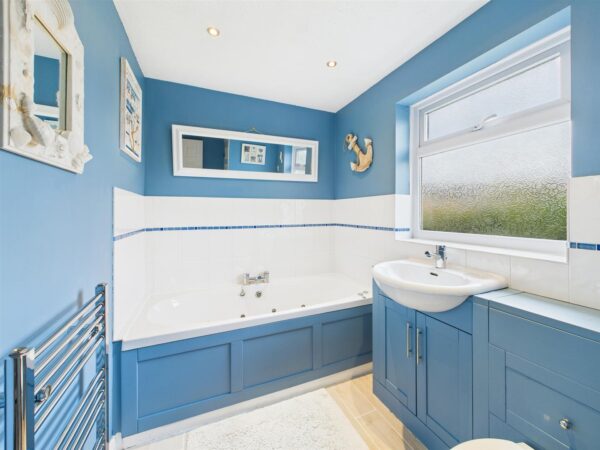 Belvoir Close, Mountorrel, LE12 7BL