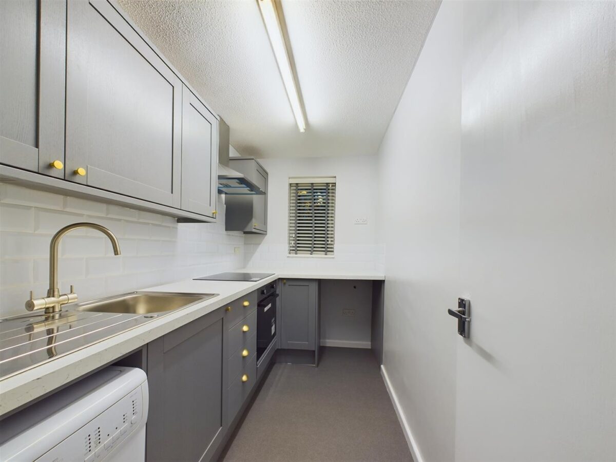 Roundhill Way, Loughborough, LE11 4WB