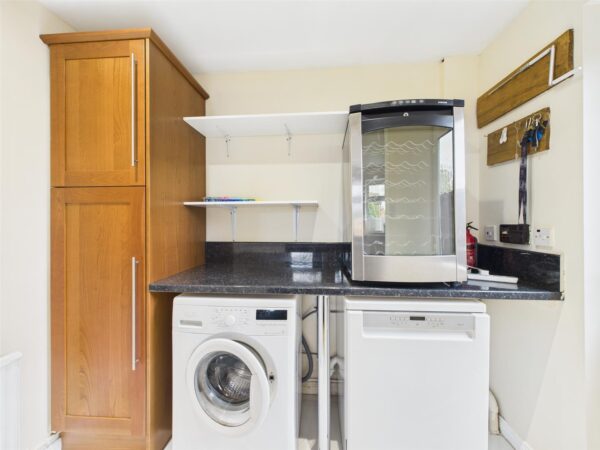 Belvoir Close, Mountorrel, LE12 7BL