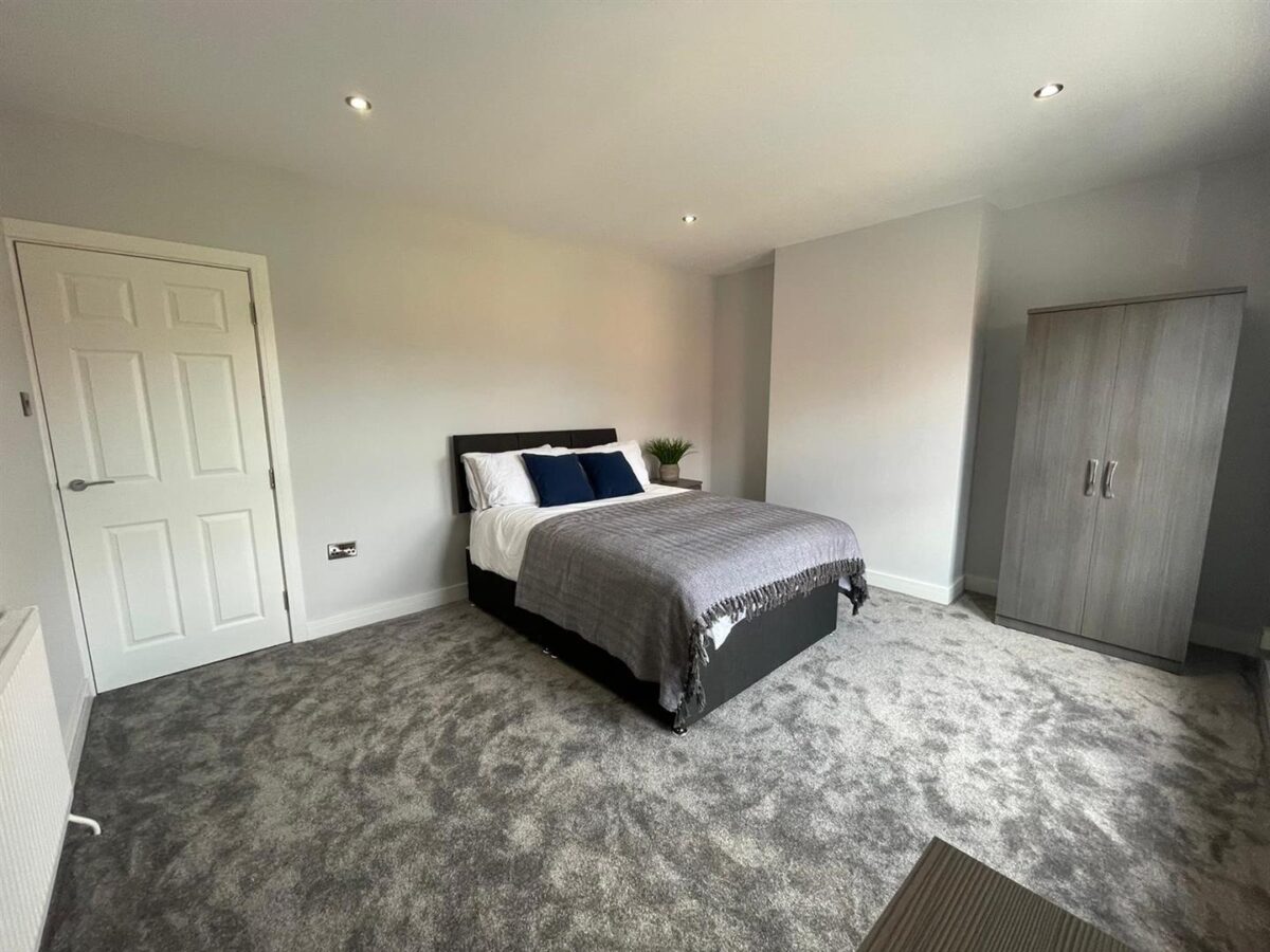 William Street, Loughborough - INC BILLS OPTION