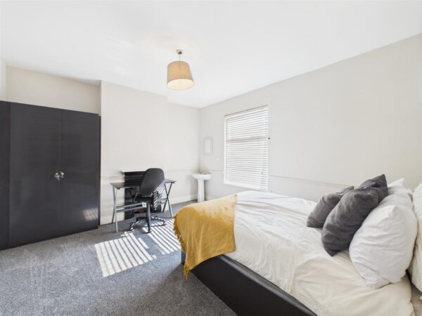 Beacon Road, Loughborough - INC BILLS OPTION