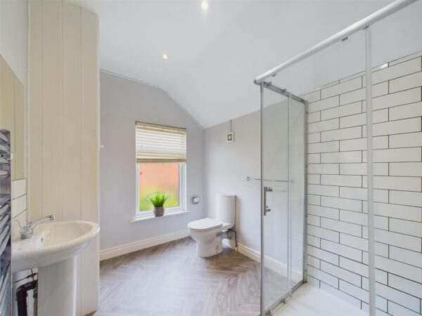Cumberland Road, Loughborough - INCL BILLS OPTION