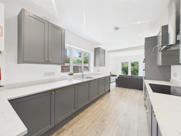 Beacon Road, Loughborough - INC BILLS OPTION