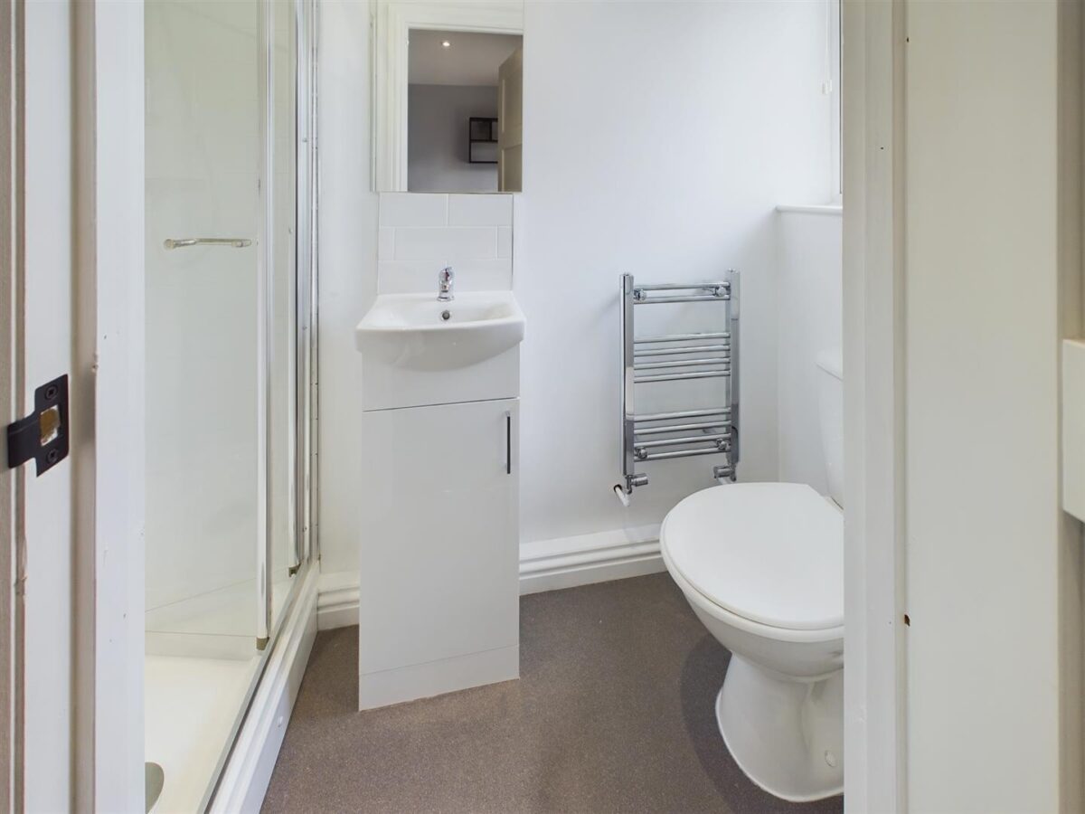 Garendon Road, Loughborough - INC BILLS OPTION