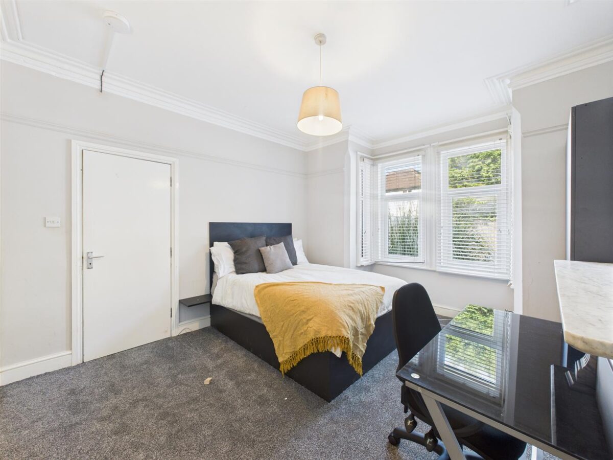 Beacon Road, Loughborough - INC BILLS OPTION