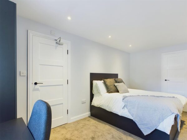 Garendon Road, Loughborough - INC BILLS OPTION