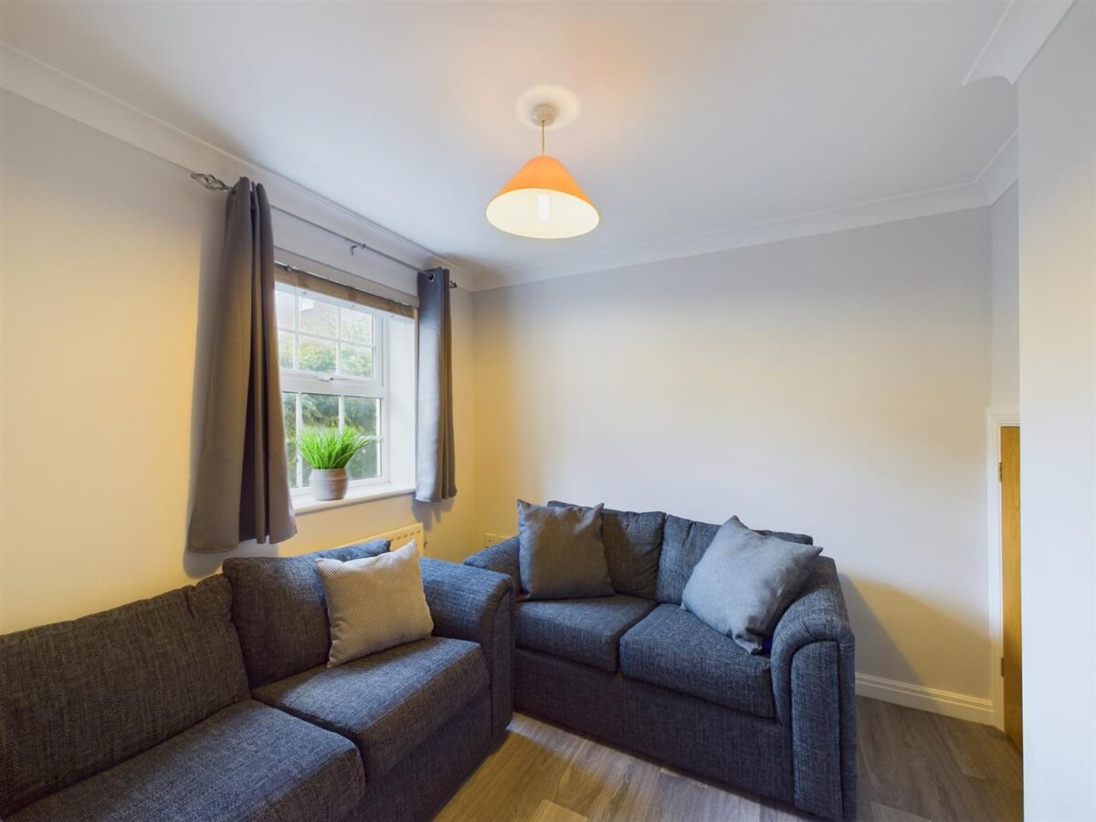 Wren Close, Loughborough - INCL BILLS OPTION