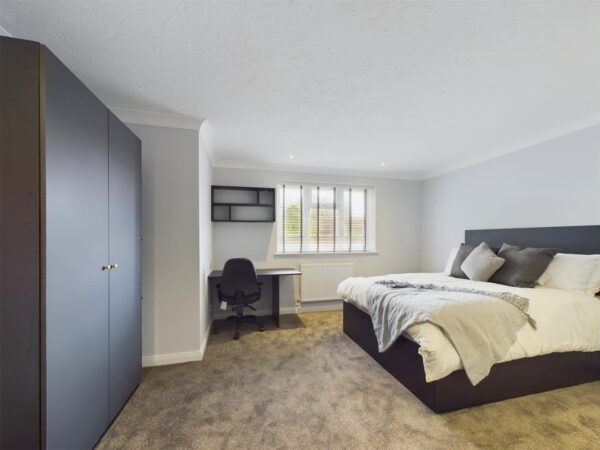 Garendon Road, Loughborough - INC BILLS OPTION