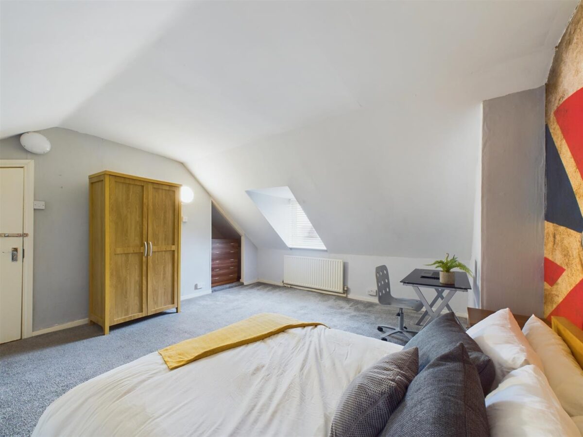 Broad Street, Loughborough - INC BILLS OPTION