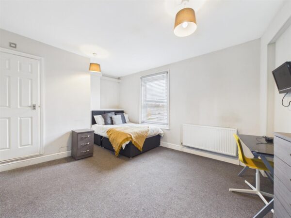 Station Street, Loughborough - INCL BILLS OPTION