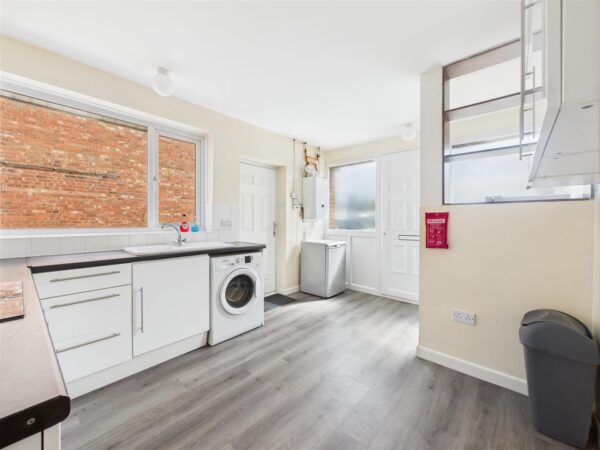 Derby Road, Loughborough - INC BILLS OPTION