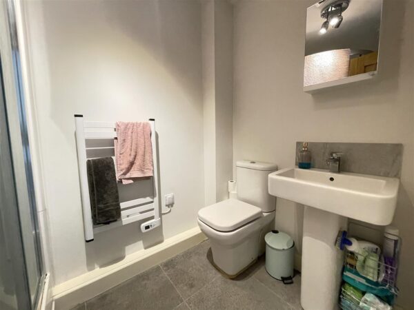 The Terrace, Copt Oak Road, Markfield, LE67 9PJ