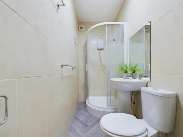 Burleigh Road, Loughborough - INC BILLS OPTION