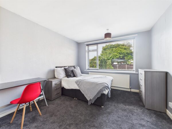 Derby Road, Loughborough - INC BILLS OPTION