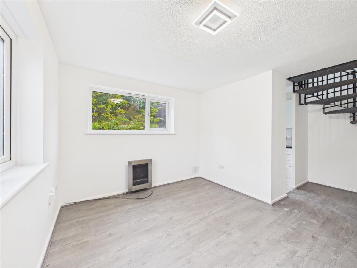 Roundhill Way, Loughborough, LE11 4WB