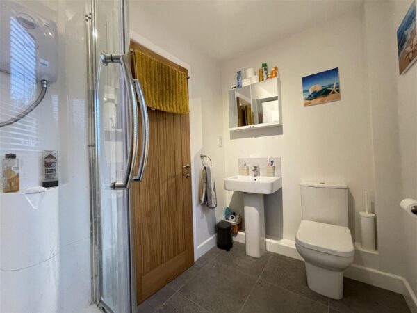 The Terrace, Copt Oak Road, Markfield, LE67 9PJ