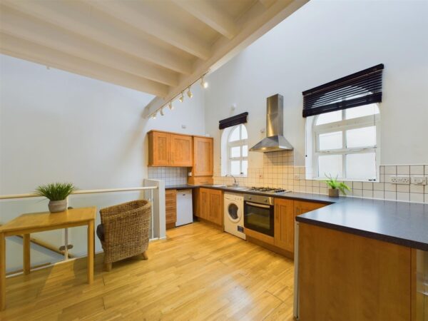 Adcocks Close, Loughborough - INC BILLS OPTION