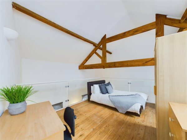 Adcocks Close, Loughborough - INC BILLS OPTION